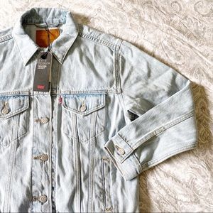 LEVI’S Ex-Boyfriend Trucker Jacket Denim Small NWT